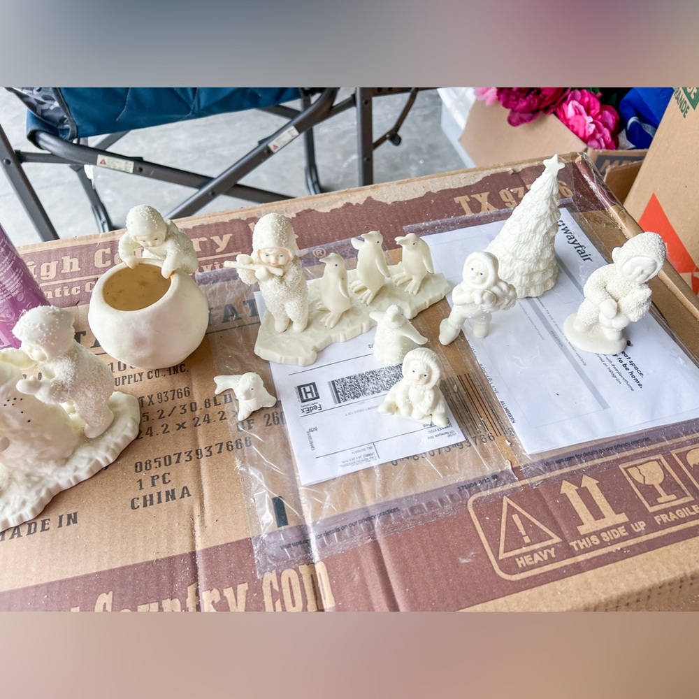 Snowbabies department 56 lot